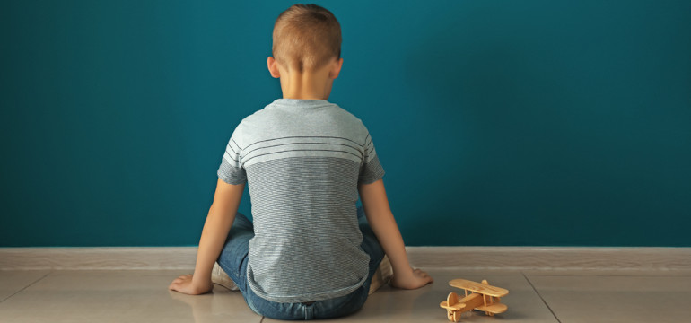 autyzm u&nbsp;dziecka jak rozpoznać