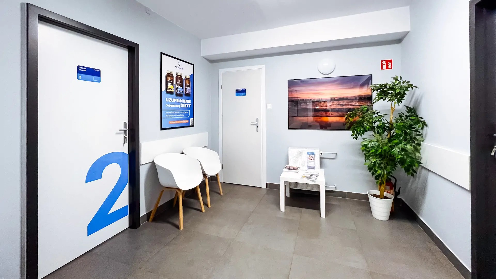 Waiting room at Rydla Medical Center